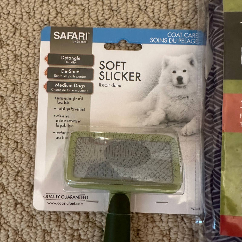 NWT Dog Puppy Grooming & Training Set Cage Cover, Soft Slicker, Nail Trimmer - Picture 2 of 5